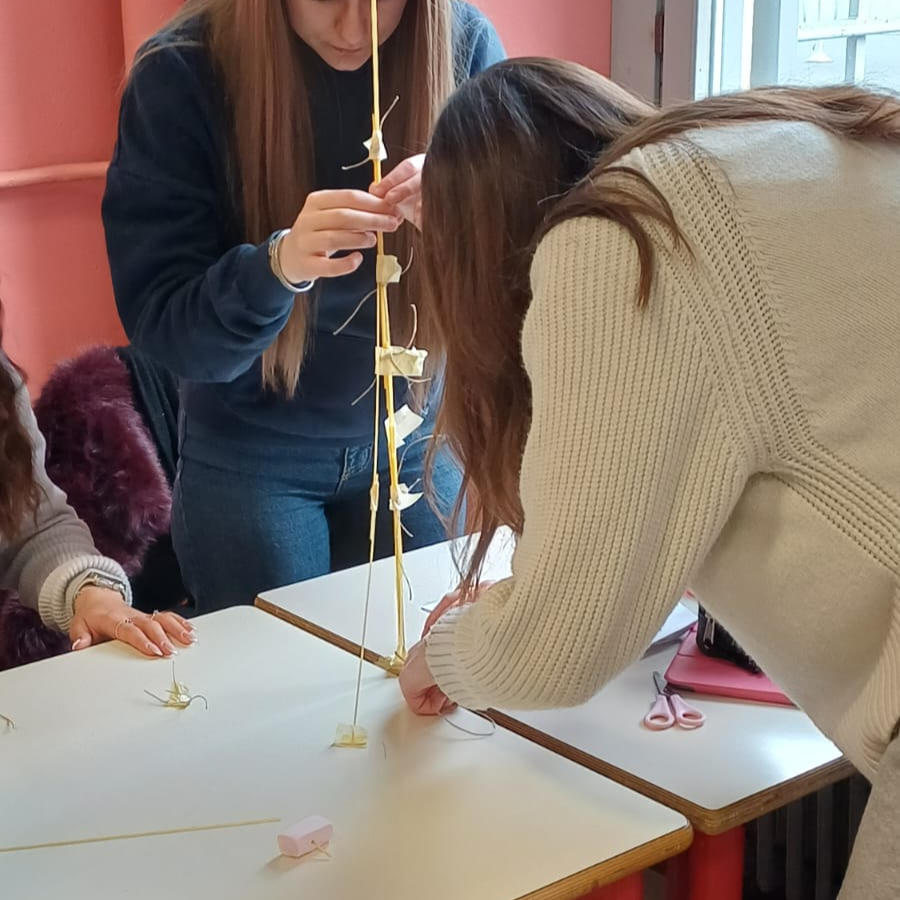 Immagine relativa a: Turismo, creatività e competenze: il percorso laboratoriale di IATH per gli studenti comaschi